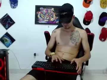 Chaturbate Live Sex Cam of liam_andres12
