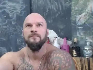 Chaturbate Live Sex Cam of viking_me