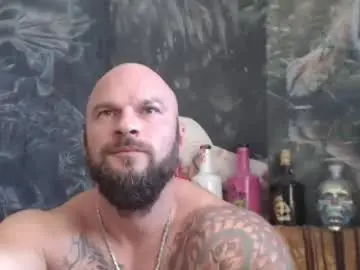 Chaturbate Live Sex Cam of viking_me