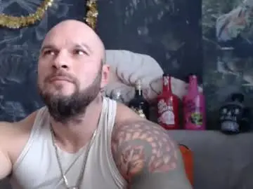 Chaturbate Live Sex Cam of viking_me