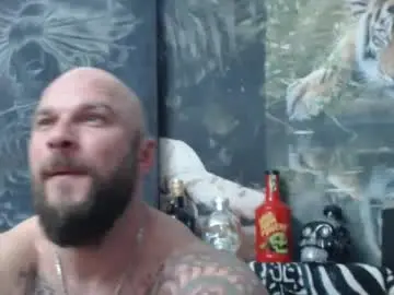 Chaturbate Live Sex Cam of viking_me