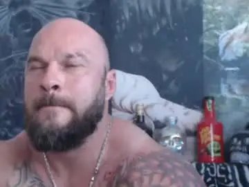 Chaturbate Live Sex Cam of viking_me