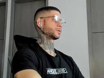 Chaturbate Nude Webcam of _jamesleandros