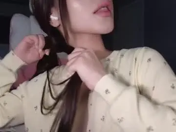 Chaturbate Nude Webcam of ella_lee15