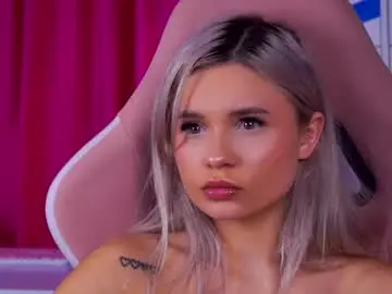 Chaturbate Live Sex Cam of jessy_belle