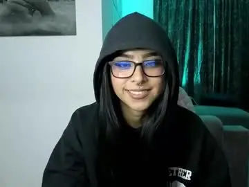 Chaturbate Watch Live Sex Cams of mencia_sharmaa