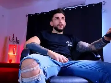 Chaturbate Live Sex Cam of mightyaaron