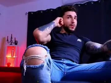 Chaturbate Best live sex cam show of mightyaaron