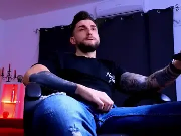 Chaturbate Sex Cam of mightyaaron