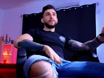 Chaturbate Sex Chat of mightyaaron