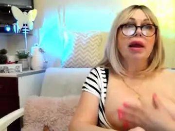 Chaturbate Best live sex cam show of susiexnoreen