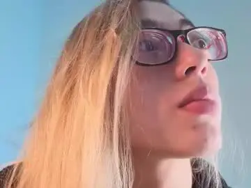 Chaturbate Free Porn Cam of carolblonde