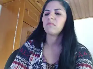 Chaturbate Live Sex Cam of hilari18
