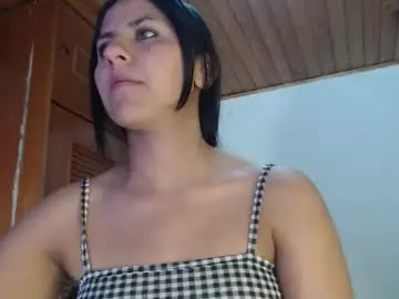 Chaturbate Sex Chat of hilari18