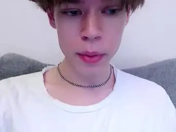 Chaturbate Live Sex Cam of pawclaw