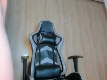 Chaturbate Nude Webcam of xabrina_17