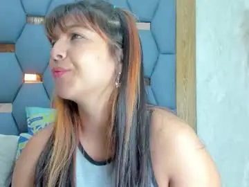 Chaturbate Live Sex Cam of yayi_derek