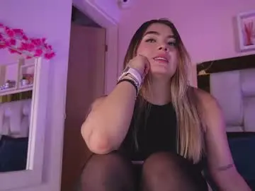 Chaturbate Live Sex Cam of _emily_r