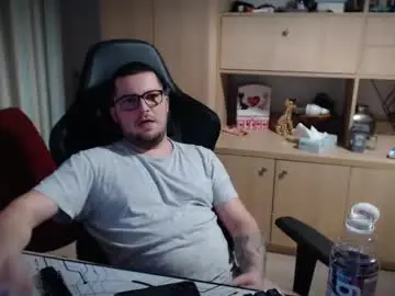 Chaturbate Adult Webcam of kevinnlovely95