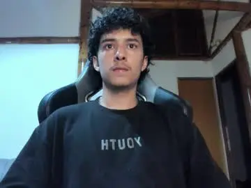 Chaturbate Sex Chat of santi_twink19