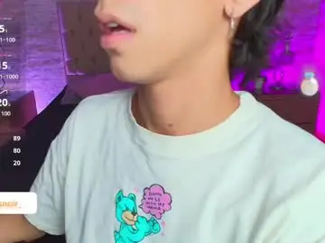 Chaturbate Watch Live Sex Cams of uyukie