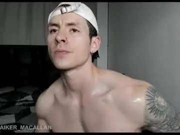 Chaturbate Live Sex Cam of jhonny_macallan