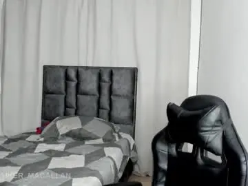 Chaturbate Free Porn Cam of jhonny_macallan