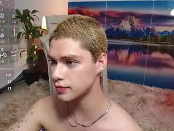 Chaturbate Live Sex Cam of jhuan_cute