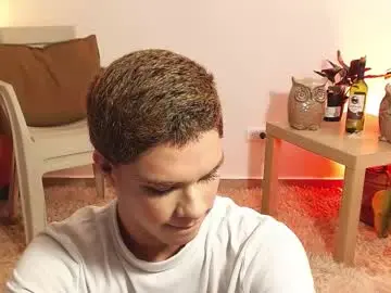 Chaturbate Live Sex Cam of jhuan_cute