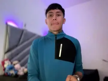 Chaturbate Live Sex Cam of fj_araujo