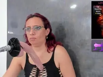 Chaturbate Adult Video Chat of issys_milf