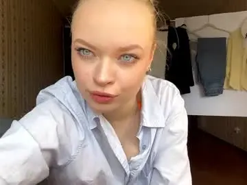 Chaturbate Watch Live Sex Cams of lanniecastellow