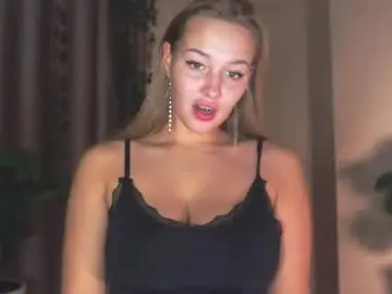 Chaturbate Sex Cam of milk_bunny_