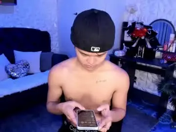 Chaturbate Private Sex Chat of asianhugescott