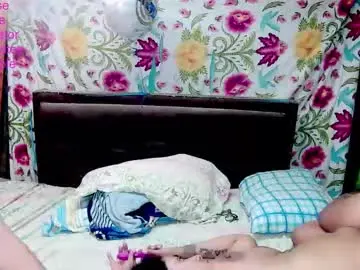 Chaturbate Live Sex Cam of bonnie_x_wizkha