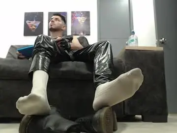 Chaturbate Live Sex Cam of mack_daniels