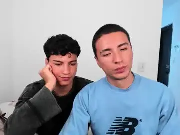 Chaturbate Live Sex Cam of sweet_boys_xx