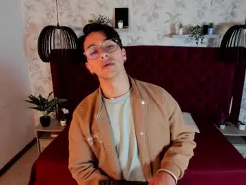 Chaturbate Nude Webcam of andyjoy_