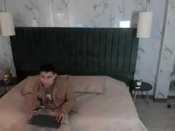 Chaturbate Best live sex cam show of andyjoy_