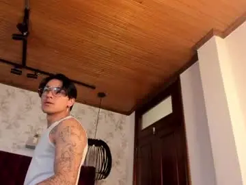 Chaturbate Sex Cam of andyjoy_