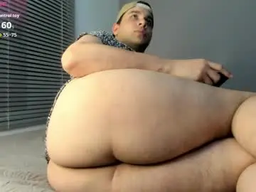 Chaturbate Free Live Porn of latin_boy_surprise