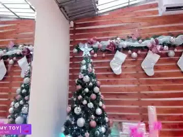 Chaturbate Live Sex Cam of megan_raiin