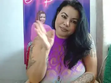 Chaturbate Free Porn Cam of mia_squirt_big
