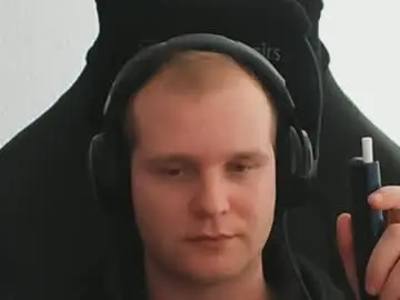 Chaturbate Watch Live Sex Cams of croissant911