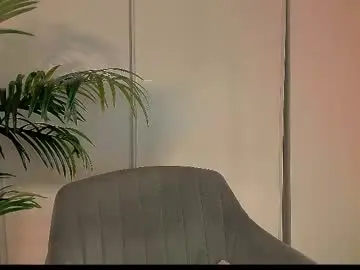 Chaturbate Live Sex Cam of katee_bloss