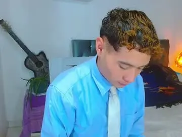 Chaturbate Nude Webcam of _santi2
