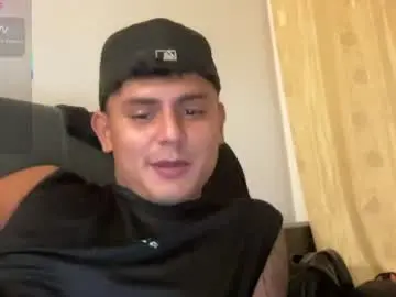 Chaturbate Watch Live Sex Cams of bob_pettersonn