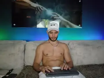 Chaturbate Nude Webcam of crhistian1_