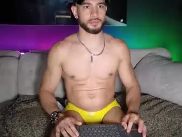 Chaturbate Nude Webcam of crhistian1_