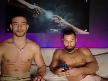 Chaturbate Live Sex Cam of crhistian1_